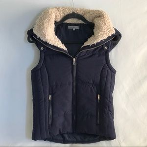 BE COOl Medium Navy Hooded Puffer Vest